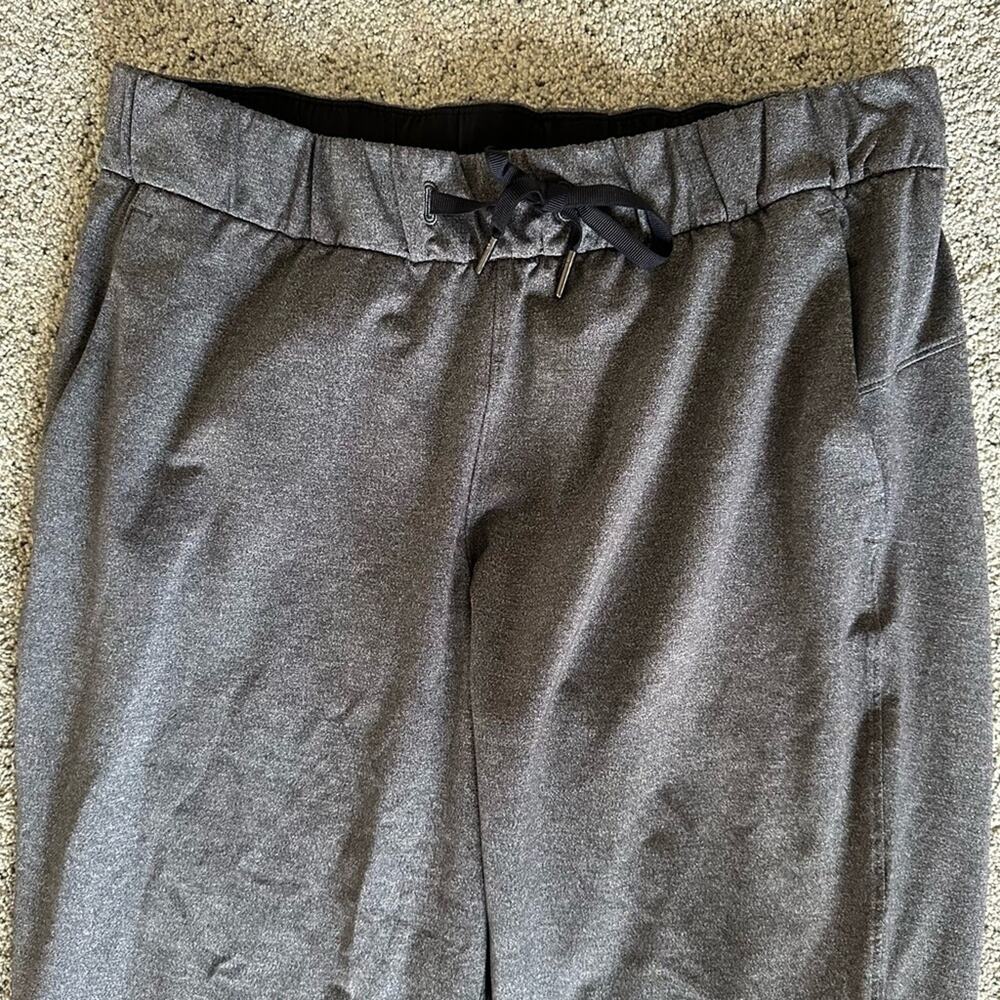 Lululemon On the Fly Crop 23" Heathered Black Pants - Picture 9 of 9